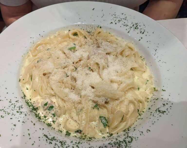 Tagliatelle con Pollo e Crema at La Ballerina Italian Restaurant Covent Garden