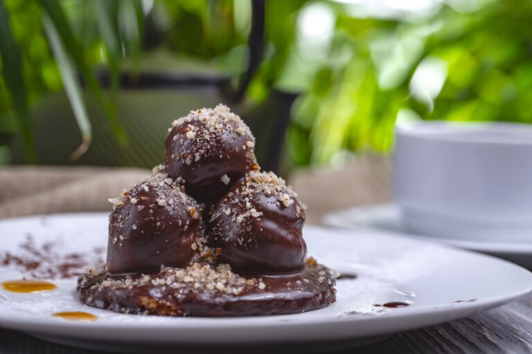 PROFITEROLES SCURO at La Ballerina Italian Restaurant in Covent Garden